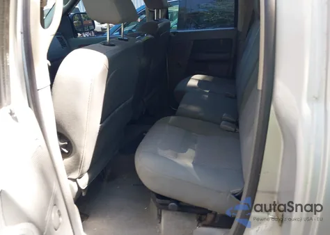 2006 Dodge Ram 1500 Slt z USA, uszkodzony, nr VIN 1D7HA18226S549570